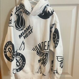 ZARA x NBA 🏀 Team Logo Hoodie